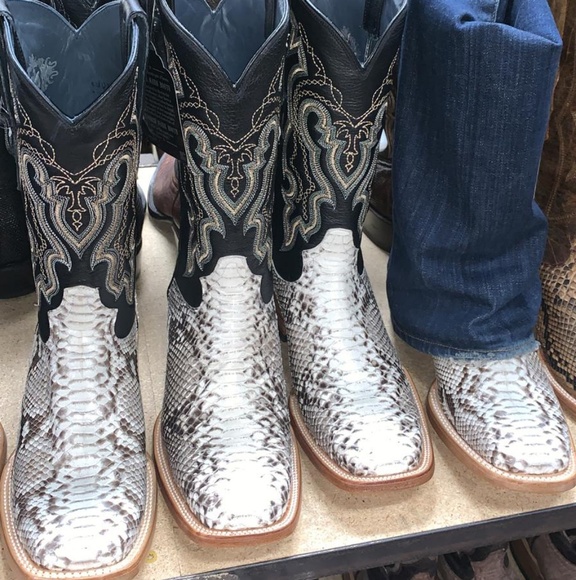 New - Picture 2 of 4